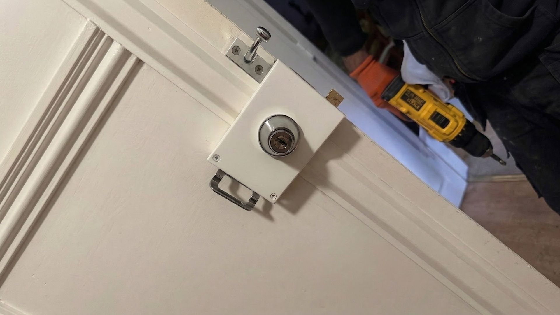 Installation de serrures